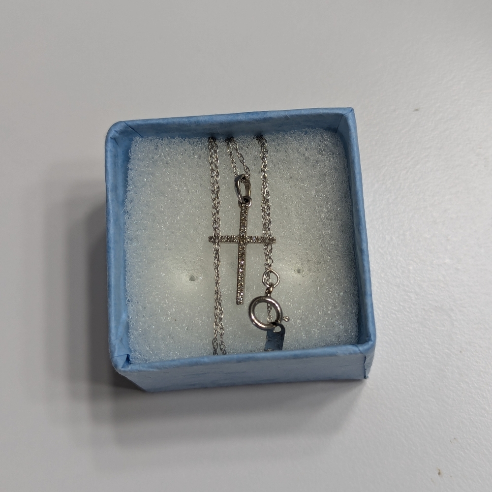 10k white gold necklace